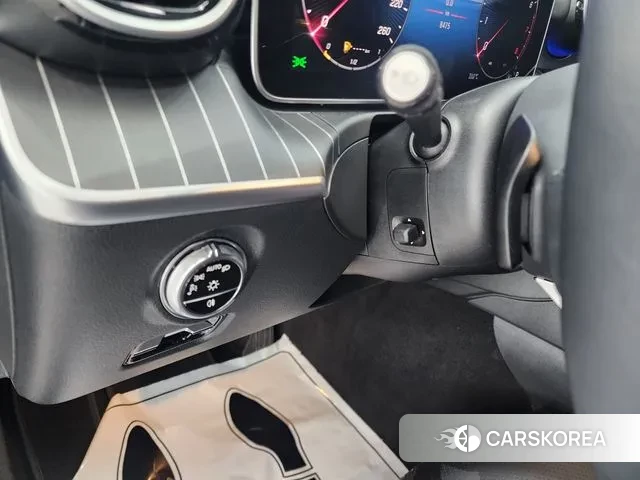 Mercedes-Benz C-Class W206 2024 Синий из Кореи, фото 4