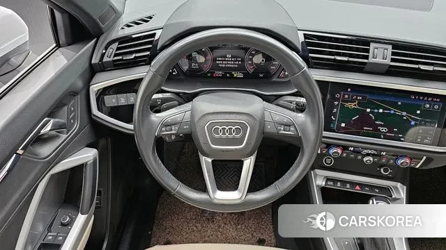 Audi Q3 (F3) 2022 Белый из Кореи, фото 4