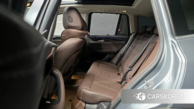 BMW X3 (G01) 2022 Серебристо-серый из Кореи, фото 4