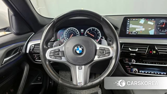 BMW 5 Series (G30) 2018 Белый из Кореи, фото 4