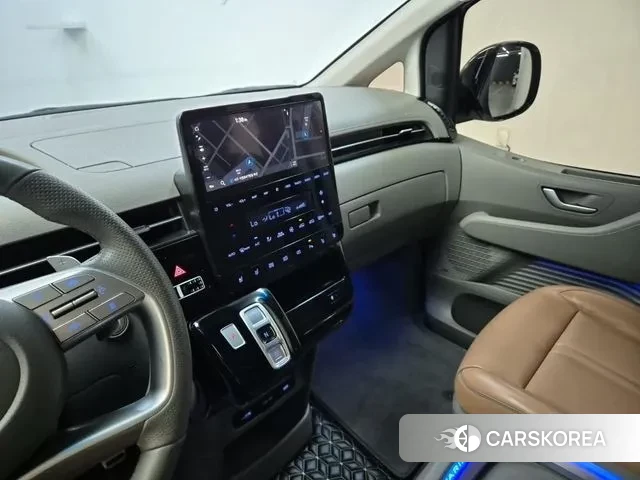 Hyundai Staria 2021 Белый из Кореи, фото 4