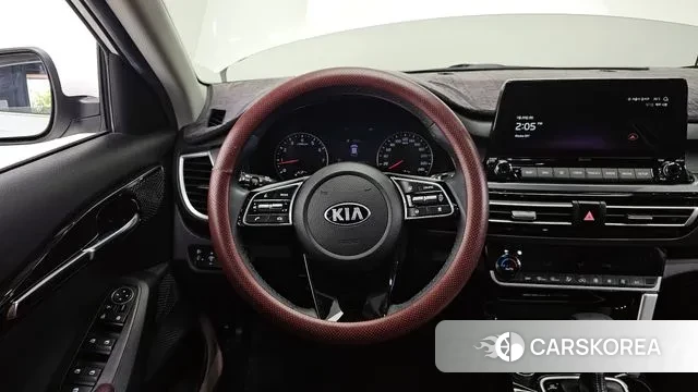 Kia Seltos 2021 Белый из Кореи, фото 4