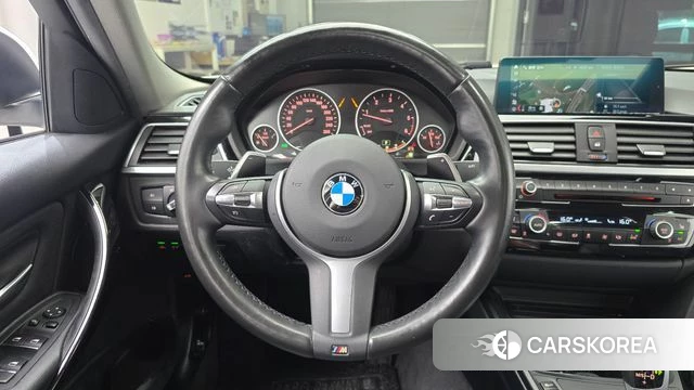 BMW 3 Series (F30) 2018 Белый из Кореи, фото 4