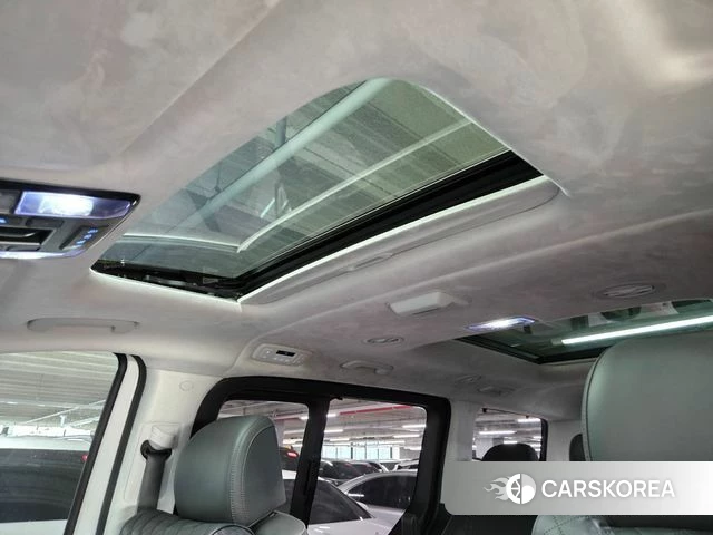 Hyundai Staria 2024 Белый из Кореи, фото 4