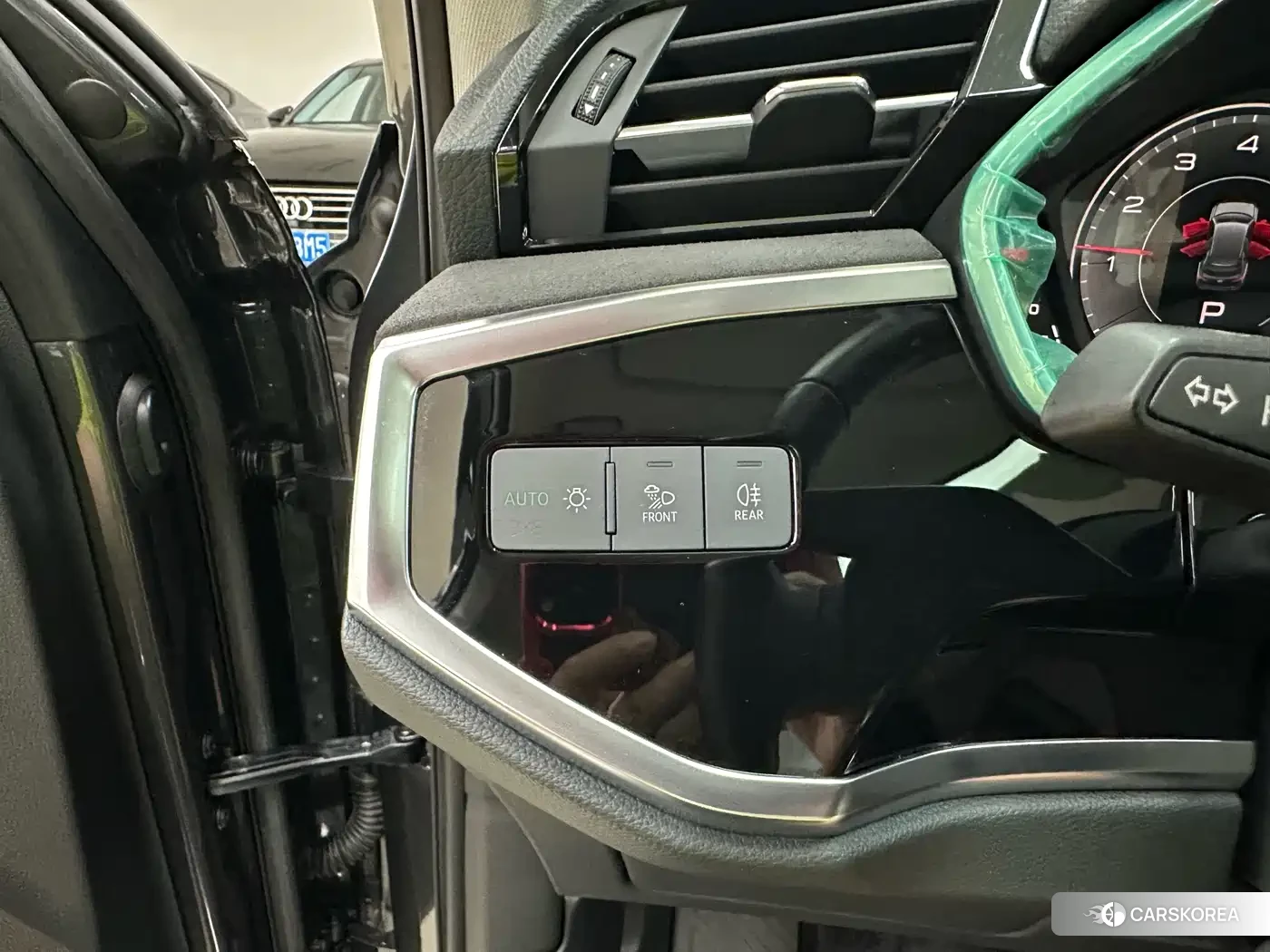 Audi Q3 2022 Silver/gray из Китая, фото 4