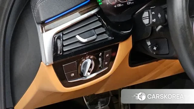 BMW 5 Series (G30) 2021 Белый из Кореи, фото 4