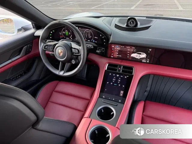 Porsche Taycan 2025 Белый из Кореи, фото 4