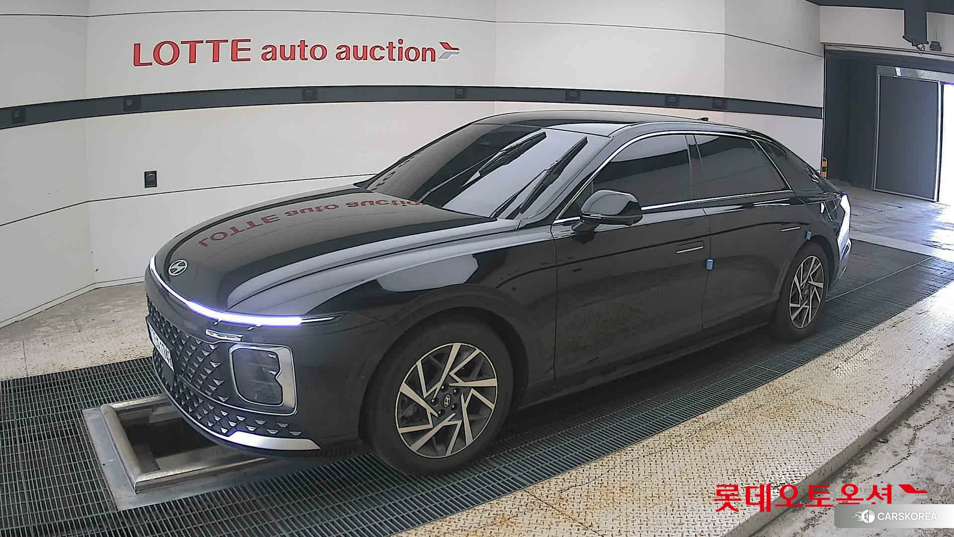Hyundai Grandeur 2023 Abyss Black Pearl из Кореи, фото 4