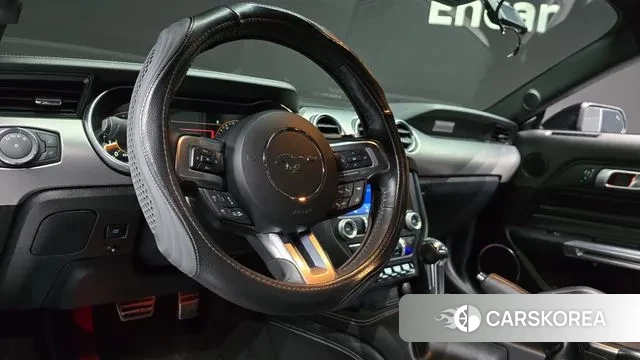 Ford Mustang 2023 Черный из Кореи, фото 4