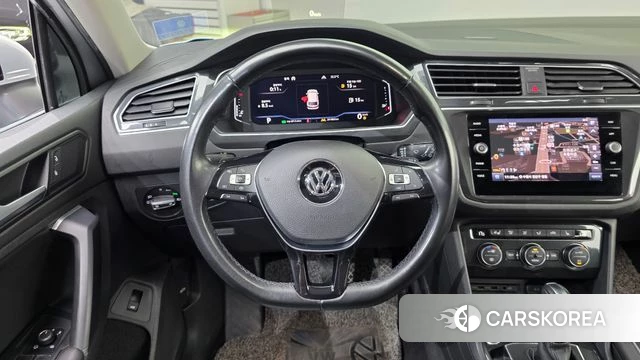 Volkswagen Tiguan second Generation 2020 Серебряный из Кореи, фото 4