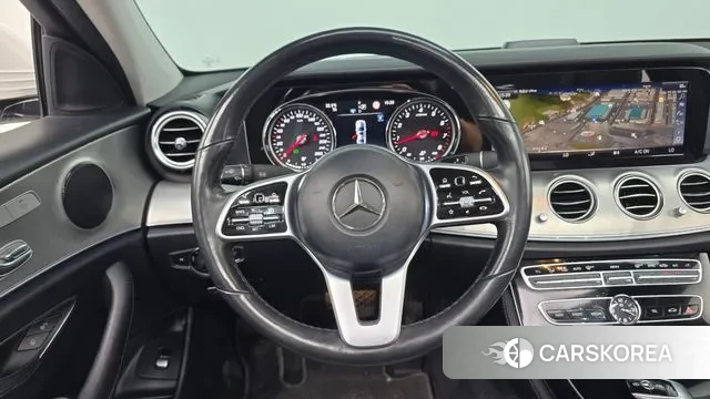 Mercedes-Benz E-Class W213 2018 Белый из Кореи, фото 4
