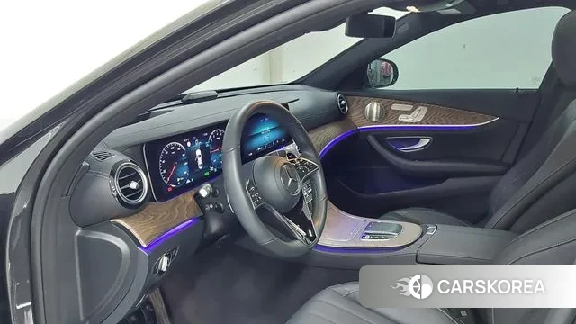 Mercedes-Benz E-Class W213 2022 Серый из Кореи, фото 4