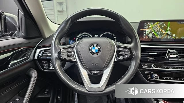 BMW 5 Series (G30) 2018 Серый из Кореи, фото 4
