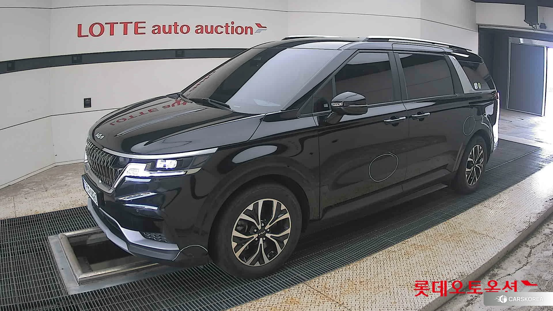Kia Carnival 2023 Aurora Black Pearl из Кореи, фото 4