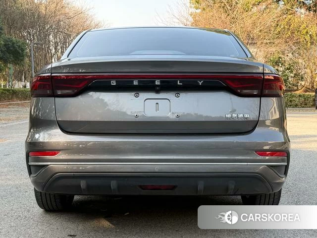 Geely Automobile Emgrand 2022 Темно-серый из Китая, фото 4