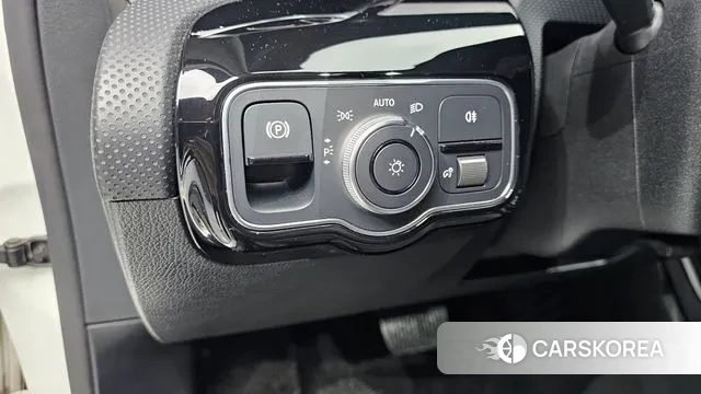 Mercedes-Benz A-Class W177 2020 Белый из Кореи, фото 4