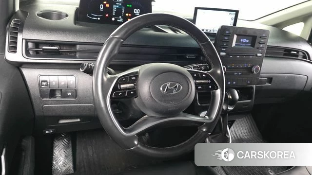 Hyundai Staria 2022 Серебряный из Кореи, фото 4