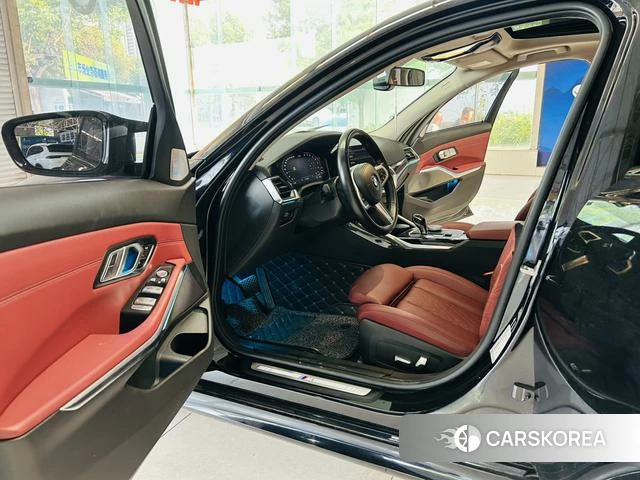 BMW 3 series 2022 Черный из Китая, фото 4