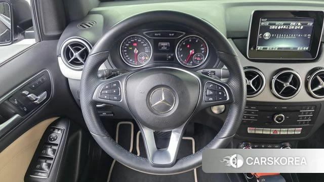 Mercedes-Benz B-Class W246 2018 Черный из Кореи, фото 4