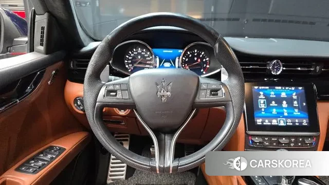 Maserati Quattroporte 2018 Синий из Кореи, фото 4