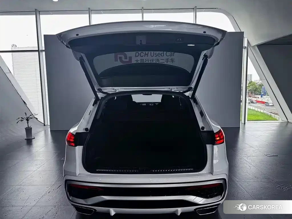 Audi Q5L 2026 Белый из Китая, фото 4