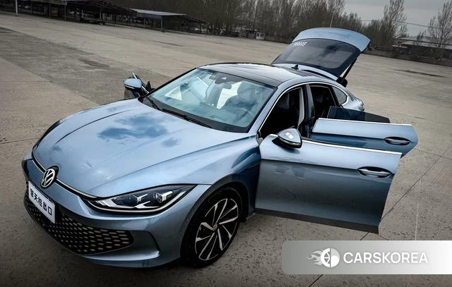 Volkswagen Lingdu 2022 Синий из Китая, фото 4