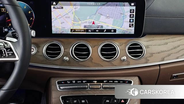 Mercedes-Benz E-Class W213 2021 Черный из Кореи, фото 4