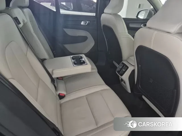 Volvo XC40 id 3211940 из Кореи 4