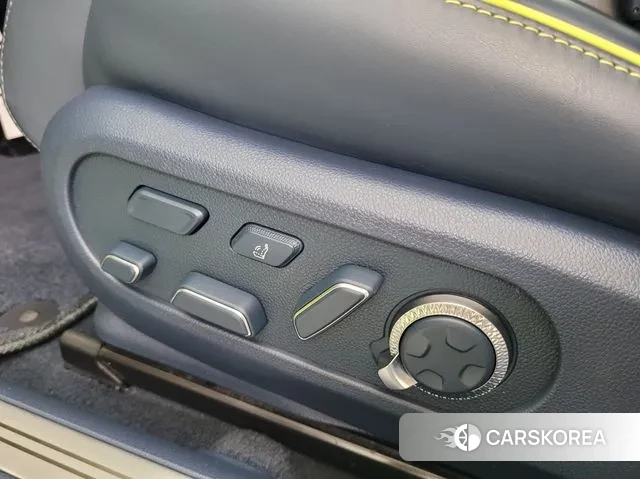 Genesis GV60 2023 Желтый из Кореи, фото 4