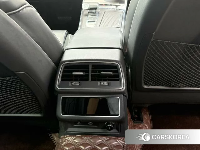 Audi A6L 2024 Черный из Китая, фото 4