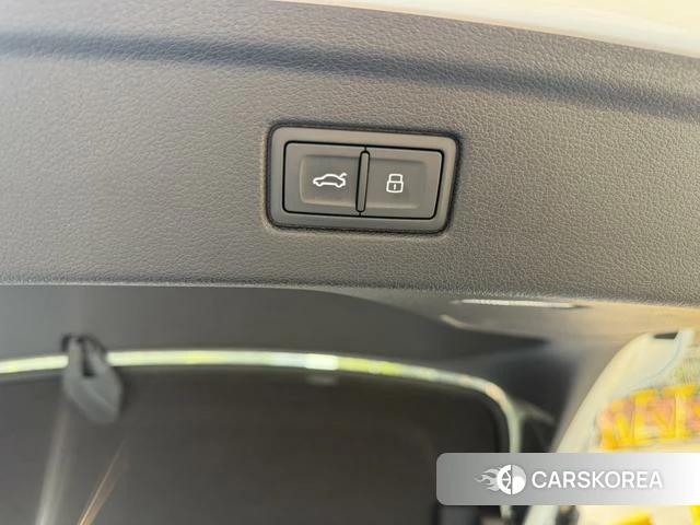 Audi A5 2023 Белый из Китая, фото 4