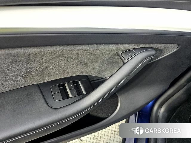 Tesla Model Y 2024 Синий из Кореи, фото 4