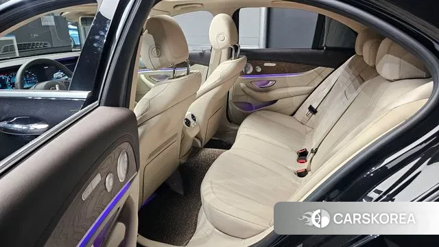 Mercedes-Benz E-Class W213 2018 Черный из Кореи, фото 4