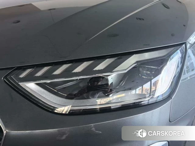 Audi A4L 2021 Темно-серый из Китая, фото 4