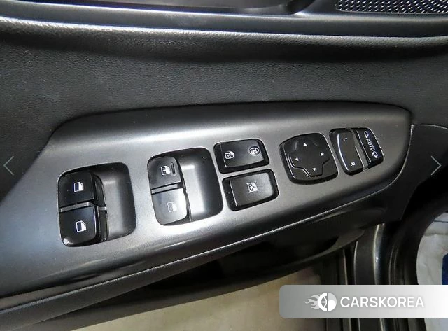 Hyundai Kona 2018 Серебристо-серый из Кореи, фото 4