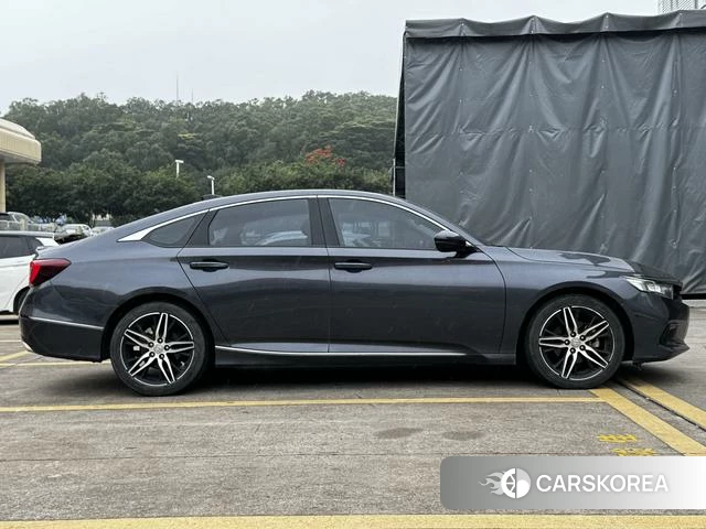 Honda Accord 2023 Темно-серый из Китая, фото 4