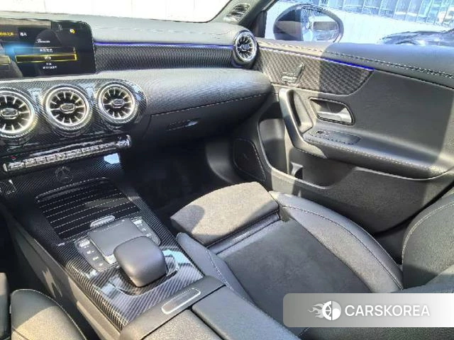 Mercedes-Benz Class A 2023 Белый из Китая, фото 4