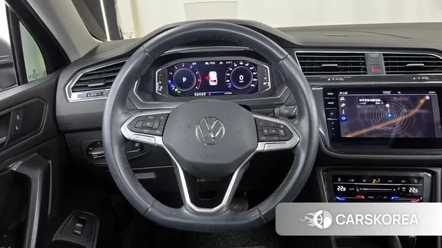 Volkswagen Tiguan Allspace 2023 Синий из Кореи, фото 4