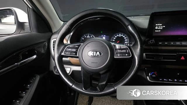 Kia Seltos 2020 Белый из Кореи, фото 4