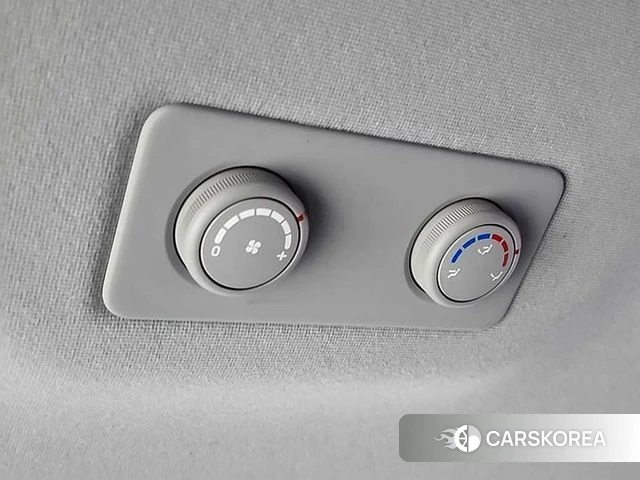 Hyundai The New Grand Starex 2018 Серебристо-серый из Кореи, фото 4