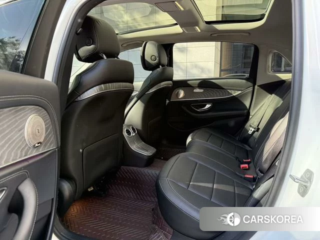 Mercedes-Benz E-class PHEV 2022 Белый из Китая, фото 4