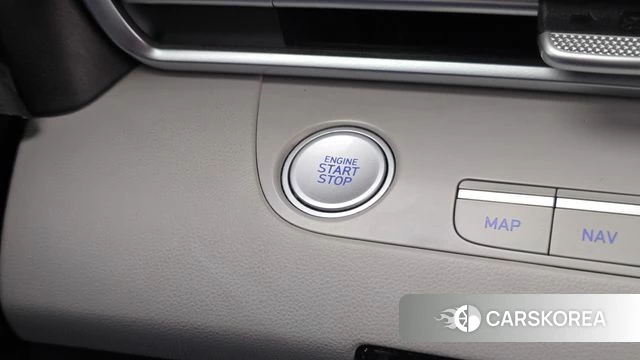 Hyundai Avante Hybrid (CN7) 2022 Серебристо-серый из Кореи, фото 4