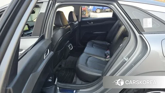 Kia K5 3rd generation 2022 Серебристо-серый из Кореи, фото 4