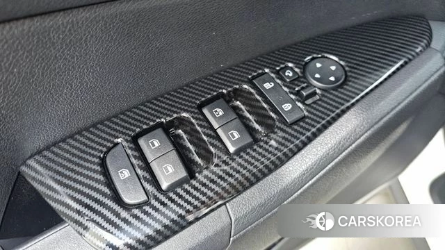 Kia Sportage 5th Generation 2023 Белый из Кореи, фото 4