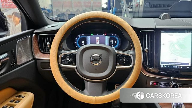 Volvo XC60 second Generation 2024 Черный из Кореи, фото 4