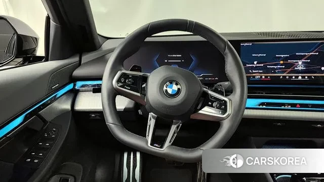 BMW 5 Series (G60) 2024 Серый из Кореи, фото 4