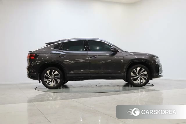 Volkswagen Tanyue X 2021 Черный из Китая, фото 4