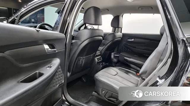 Hyundai The New Santa Fe 2023 Черный из Кореи, фото 4