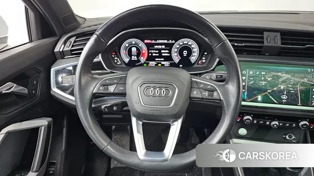 Audi Q3 (F3) 2020 Белый из Кореи, фото 4