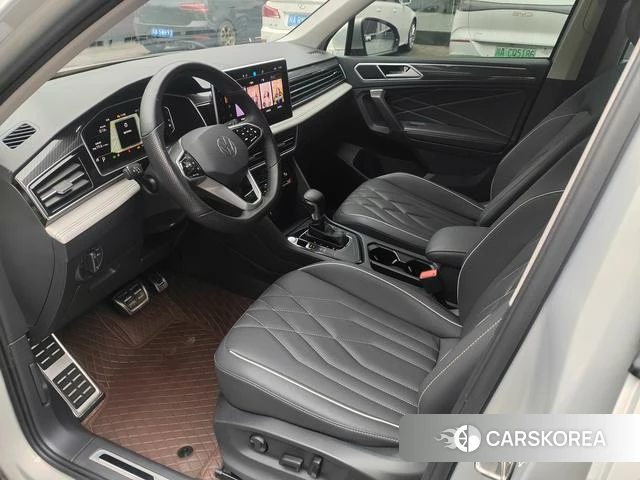 Volkswagen Tiguan L 2023 Шампань из Китая, фото 4